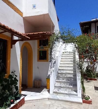 Nikis Apartments Агиос-Гордиос Экстерьер фото