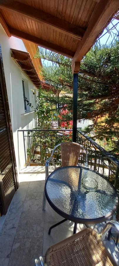 Nikis Apartments Агиос-Гордиос Экстерьер фото