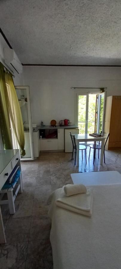 Nikis Apartments Агиос-Гордиос Экстерьер фото